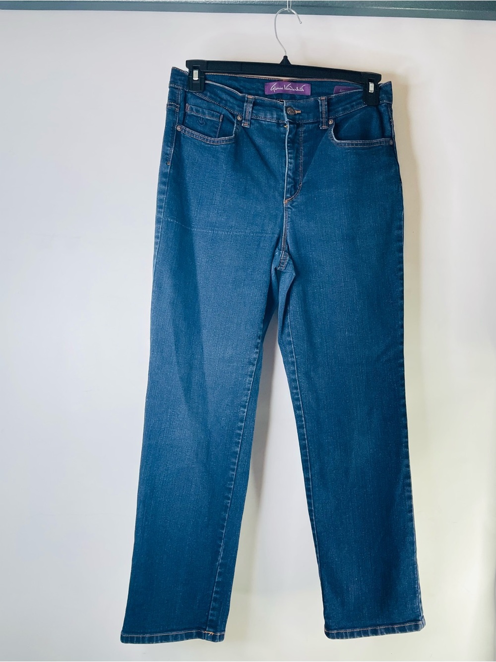 Gloria Vanderbilt Straight Leg Jeans in Dark Blue Wash Amanda Size 10